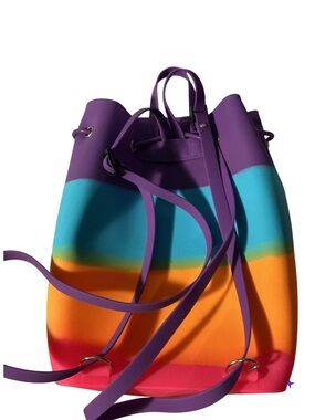 American Jewel Yummy  Gummy Silicone Backpack